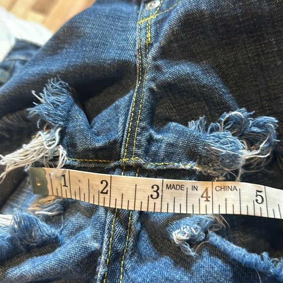 Paper denim & cloth cutoffs - Picture 8 of 9